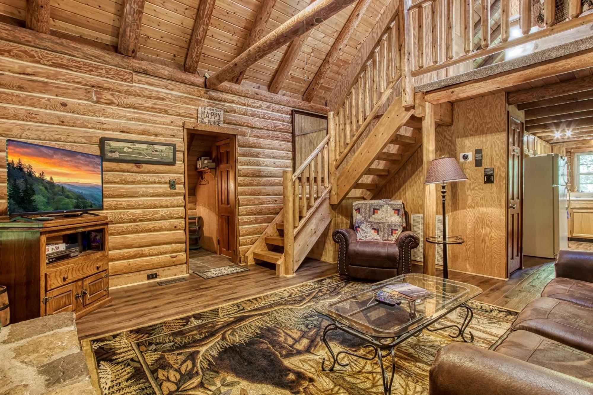 Very Private, Real Log Cabin With Hot Tub! セバービル エクステリア 写真